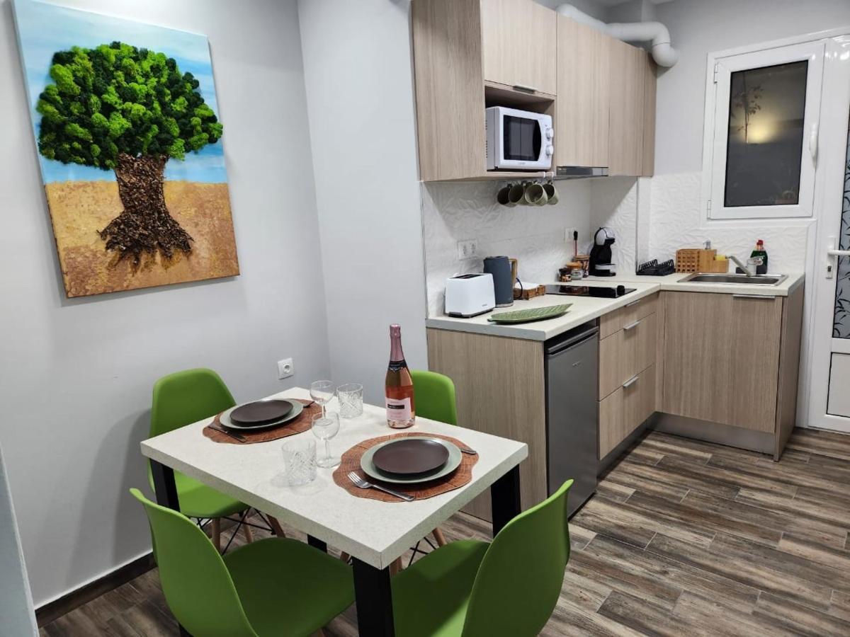 Cozy Apartment Metaxourgeio Greendom Ateny Zewnętrze zdjęcie